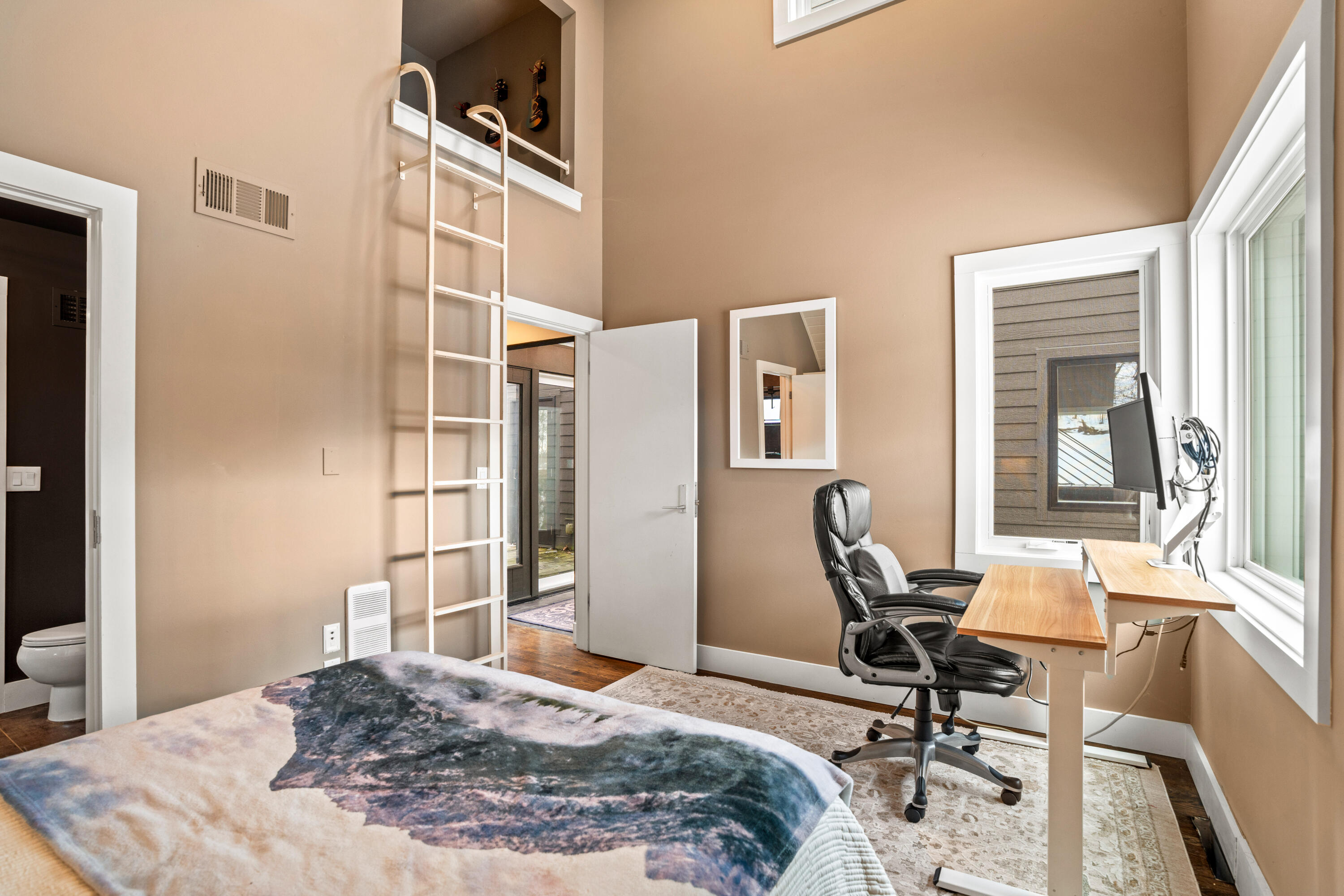 N55-w30923 County Rd K Hartland, WI 53029 - Photo 33 of 55 bedroom 1 main floor