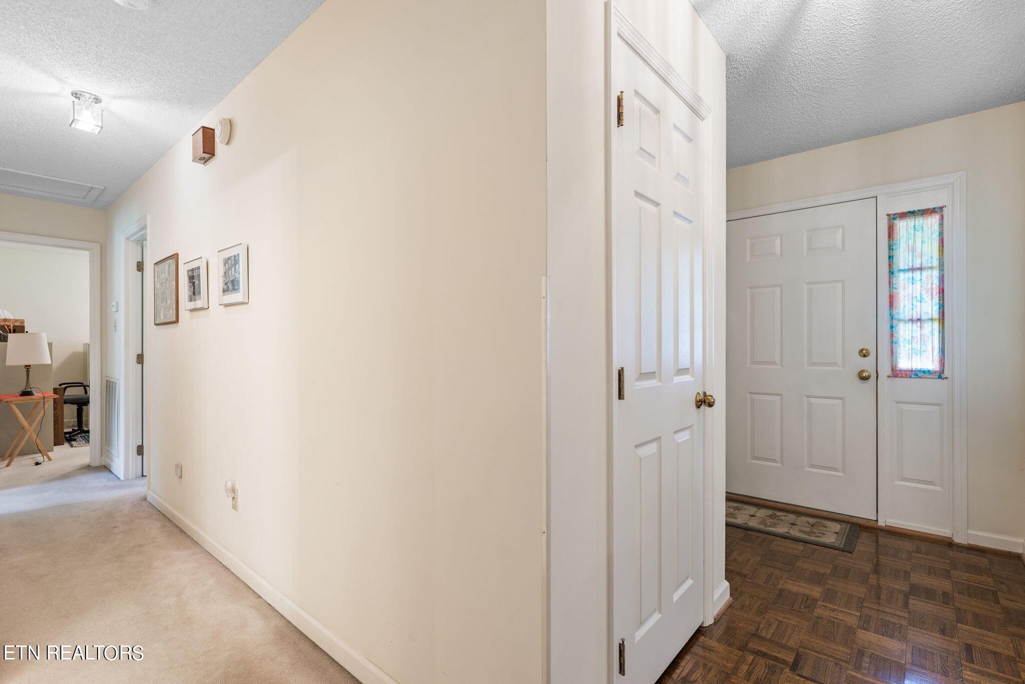 103 Naples Lane Oak Ridge, TN 37830 - Photo 3 of 33 Gallery Image 3