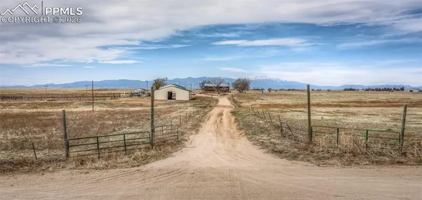 $735,000 | 3830 Hemmingway Road, Colorado Springs, CO 80930