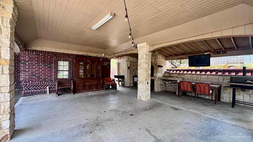 3113 Pradera Street Mission, TX 78574 - Photo 4 of 20 a view of a storage & utility room
