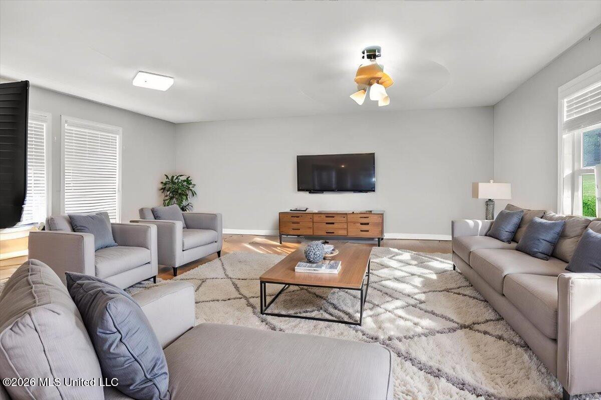 4668 Central Academy Road North Sardis, MS 38666 - Photo 8 of 23 10-IMG_6129_30_31_32_33#staging (2)