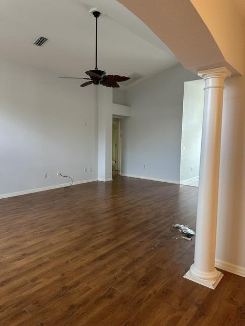 992 Ridgeland Path The Villages, FL 32162 - Photo 7 of 17 Living room