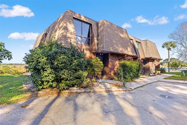 $150,000 | 1836 North Crystal Lake Drive, Lakeland, FL 33801