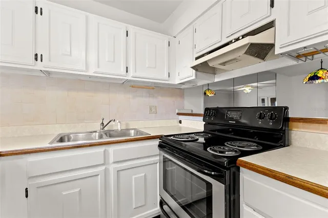 $150,000 | 1836 North Crystal Lake Drive, Lakeland, FL 33801