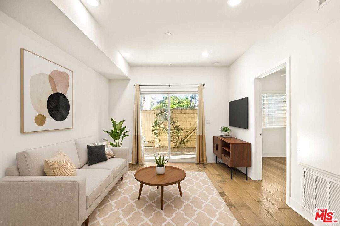 2970 Ripple Place, Unit 104 Los Angeles, CA 90039 - Photo 21 of 38