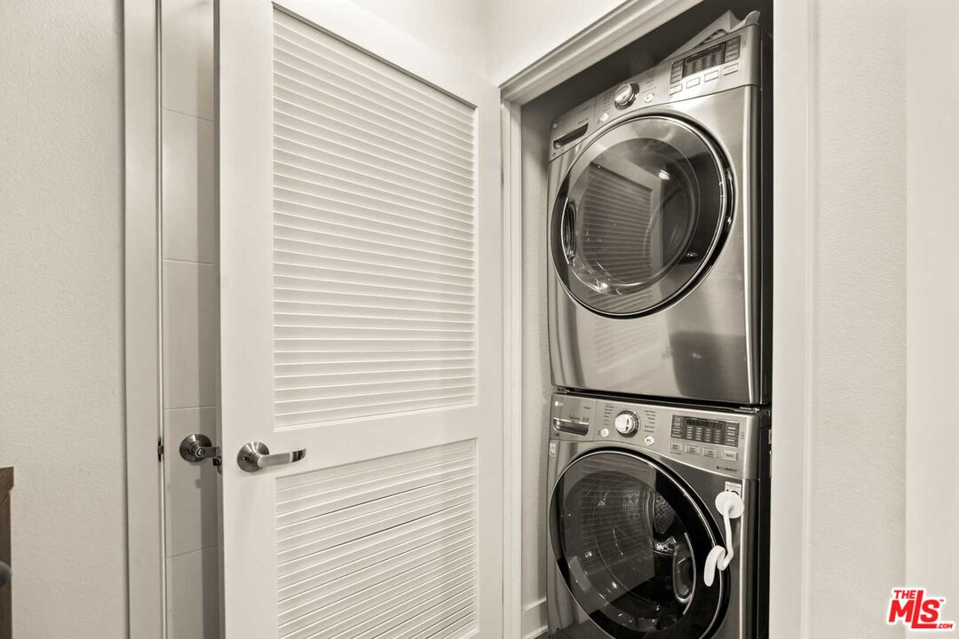 2970 Ripple Place, Unit 104 Los Angeles, CA 90039 - Photo 26 of 38