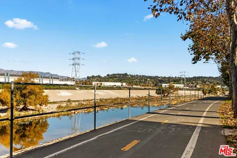 $3,400 | 2970 Ripple Place, Unit 104, Los Angeles, CA 90039