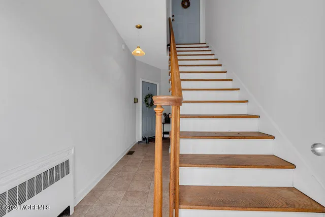 a view of entryway and hall