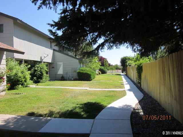 2424 Newcastle Way Reno, NV 89512 - Photo 8 of 8 Photo 8