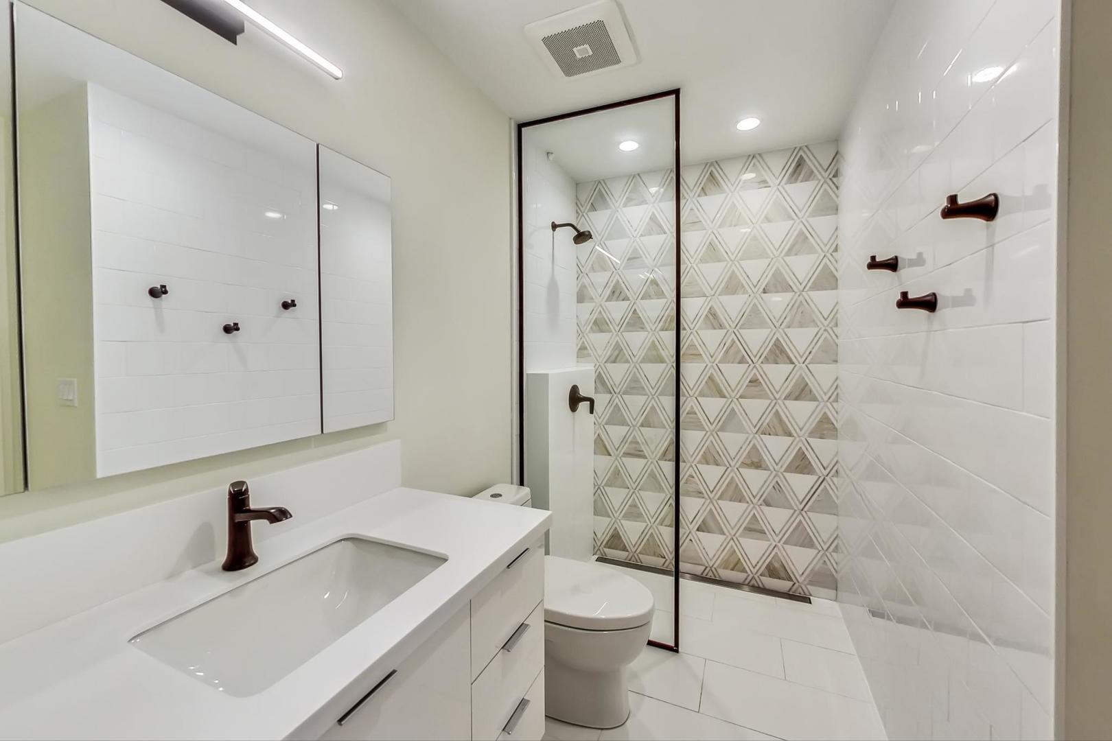6333 Greene Road Woodridge, IL 60517 - Photo 21 of 35 Gallery Image 21