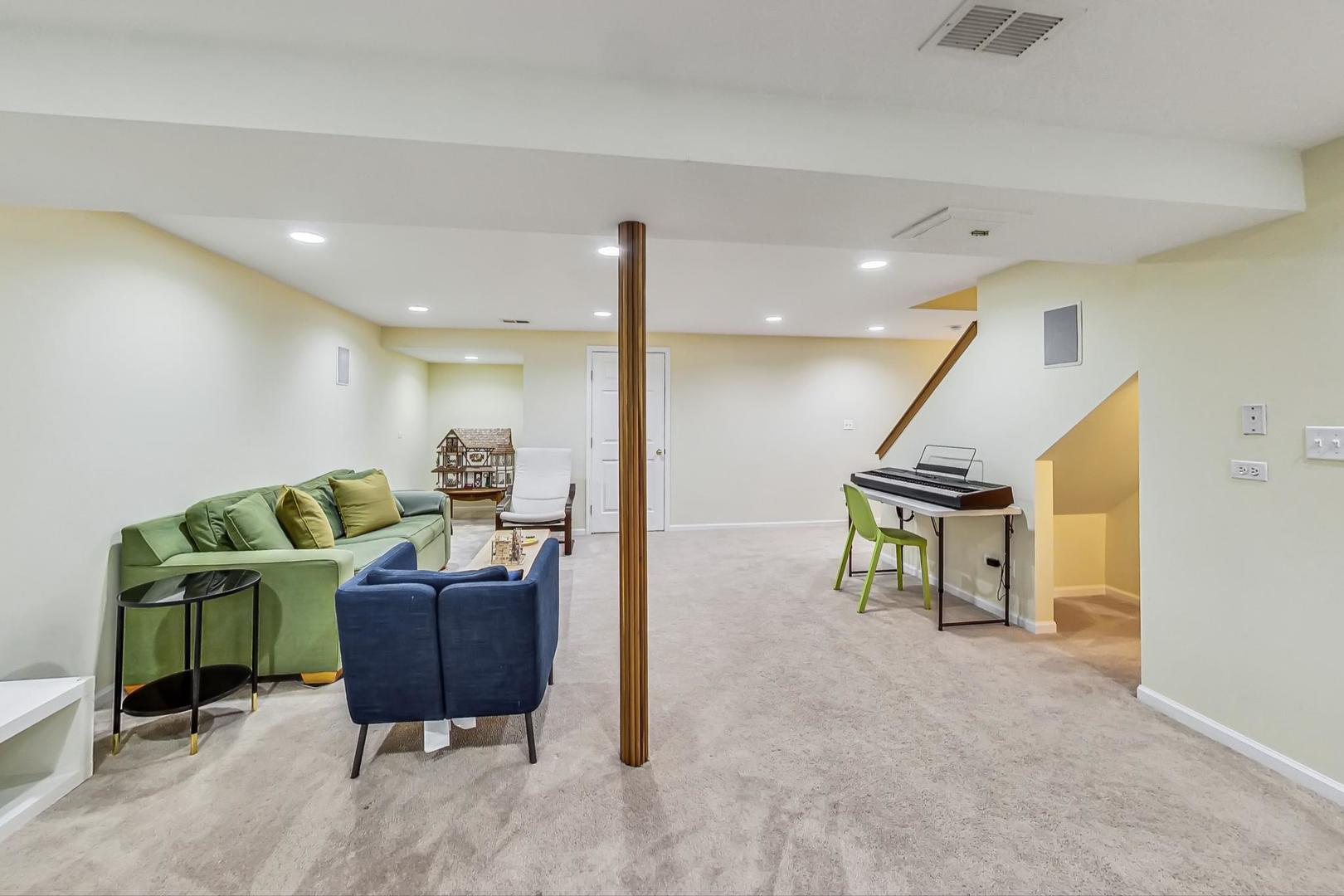 6333 Greene Road Woodridge, IL 60517 - Photo 22 of 35 Gallery Image 22