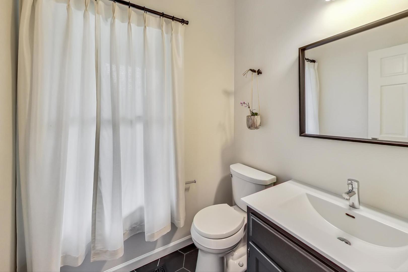 6333 Greene Road Woodridge, IL 60517 - Photo 9 of 35 Gallery Image 9
