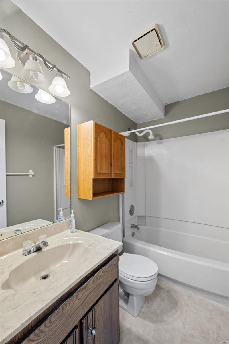 779 Boca Raton Drive, Unit I St. Peters, MO 63376 - Photo 18 of 21