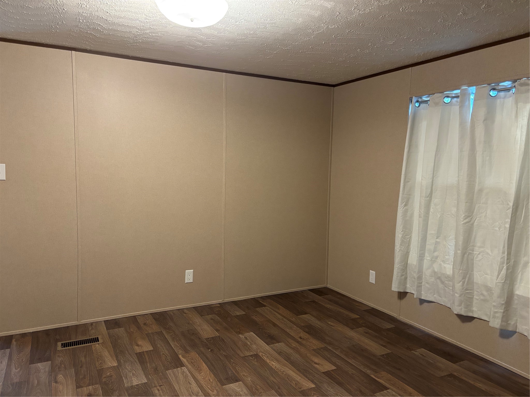 1311 Big Hawg Road Trinity, TX 75862 - Photo 15 of 22 Primary bedroom.