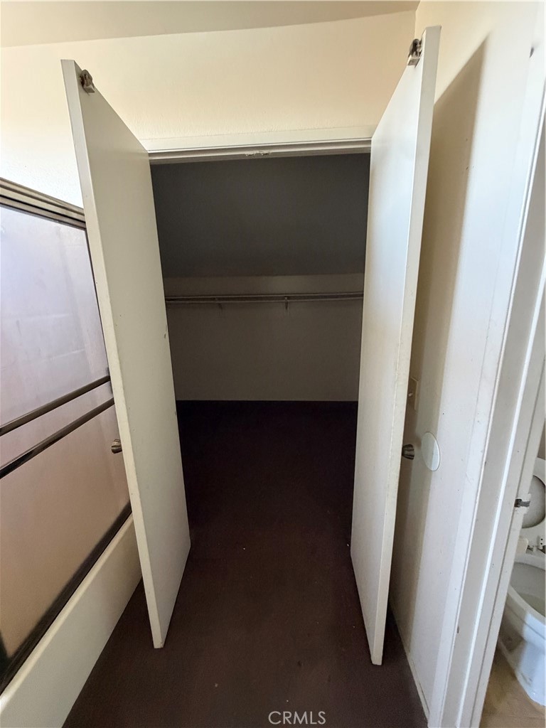 24677 Rugby Lane Moreno Valley, CA 92551 - Photo 21 of 43 Master bedroom closet