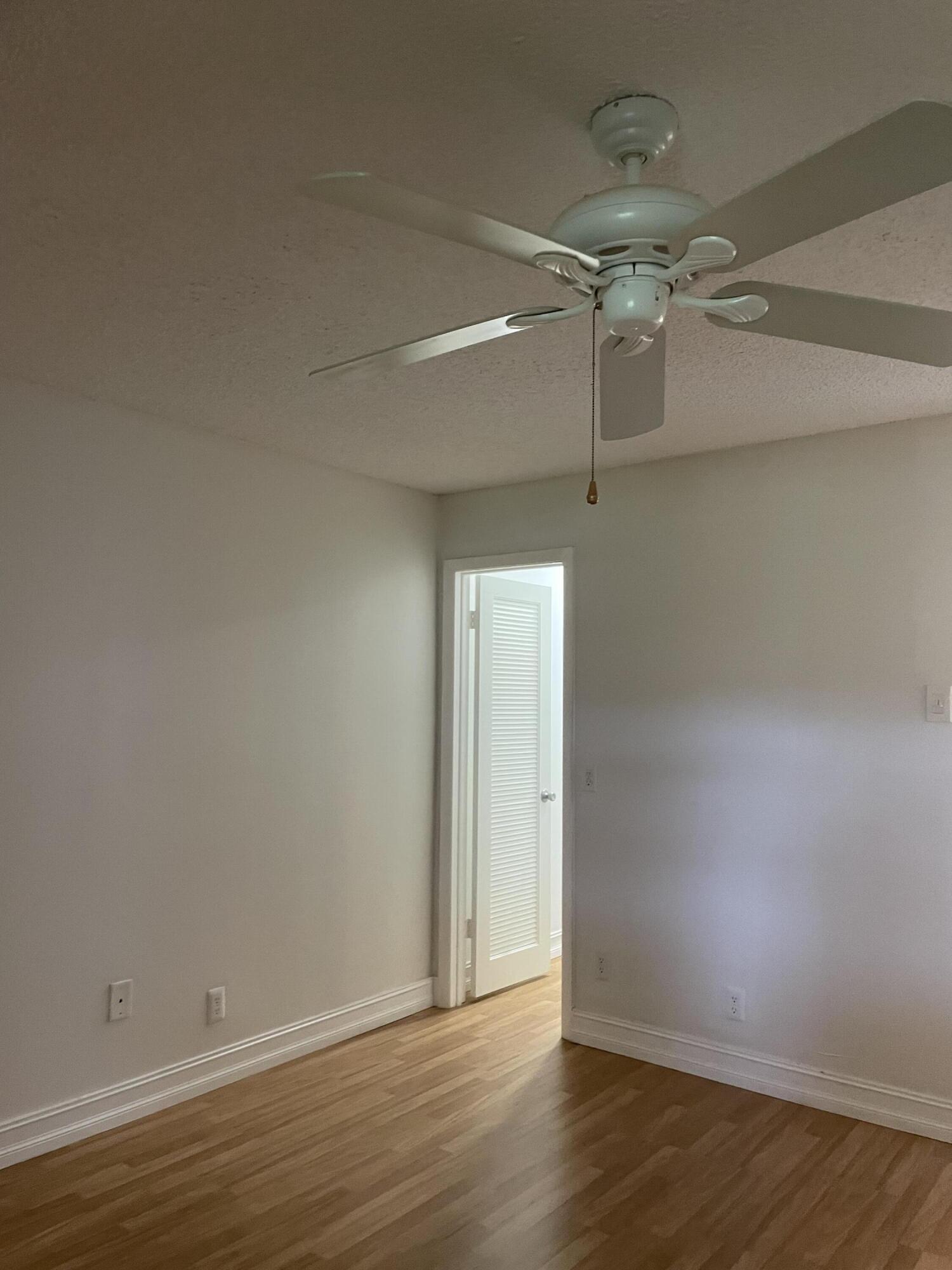 421 Normandy Lane Delray Beach, FL 33484 - Photo 14 of 21 IMG_7399 (1)