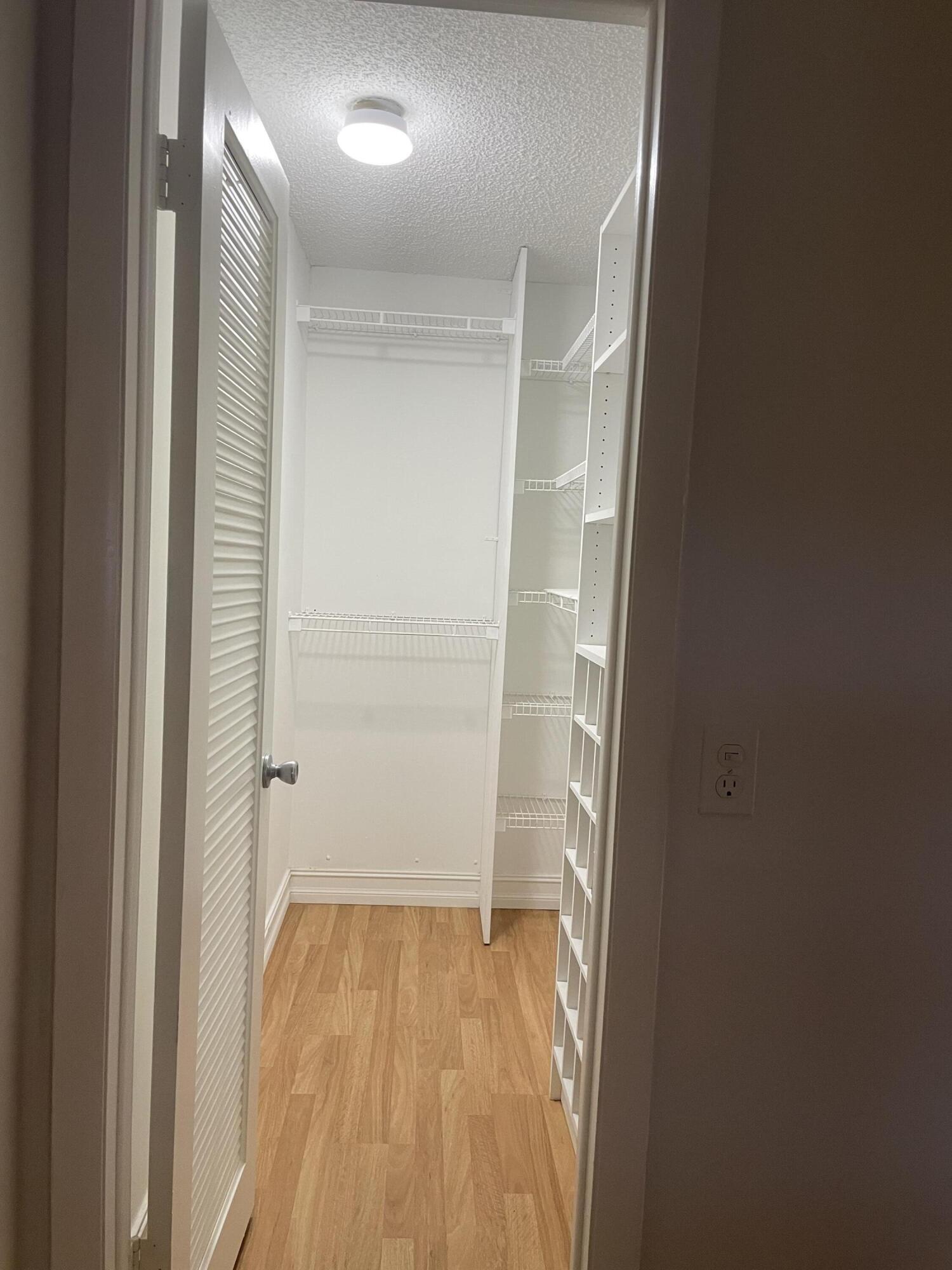 421 Normandy Lane Delray Beach, FL 33484 - Photo 15 of 21 IMG_7398