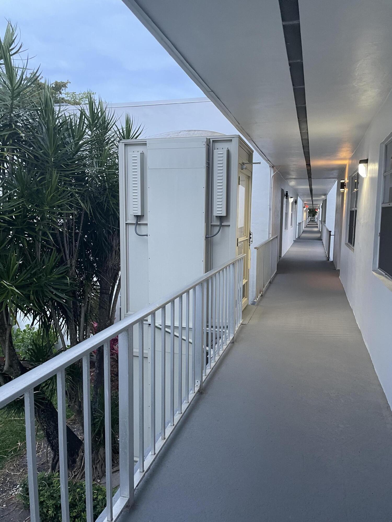 421 Normandy Lane Delray Beach, FL 33484 - Photo 19 of 21 IMG_7042