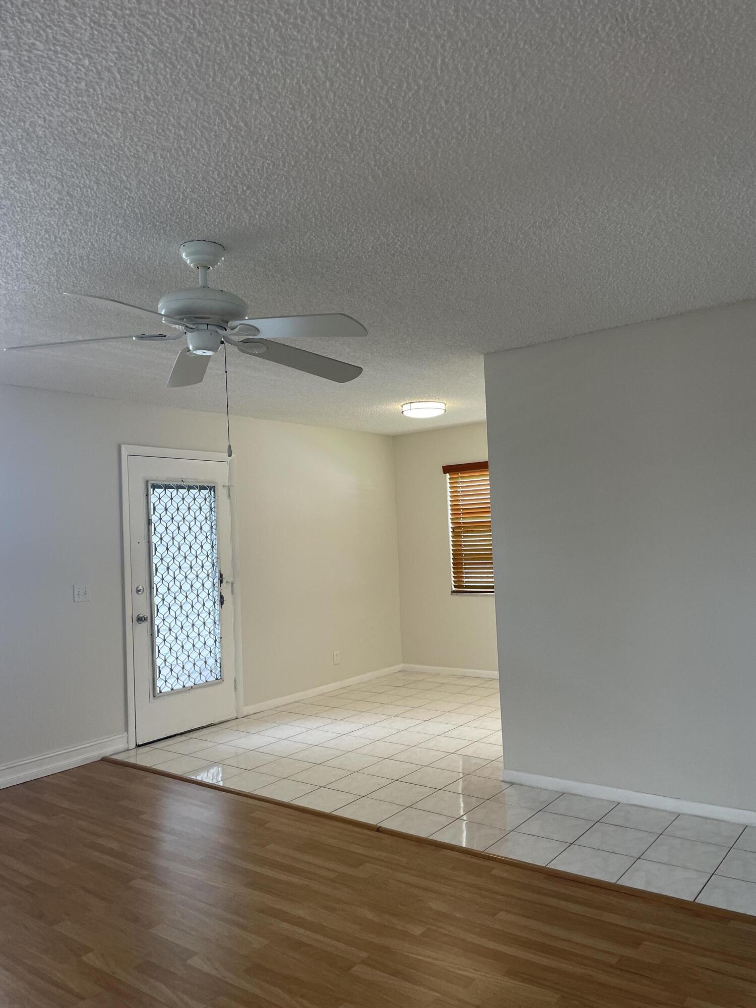 421 Normandy Lane Delray Beach, FL 33484 - Photo 2 of 21 IMG_7402 (1)