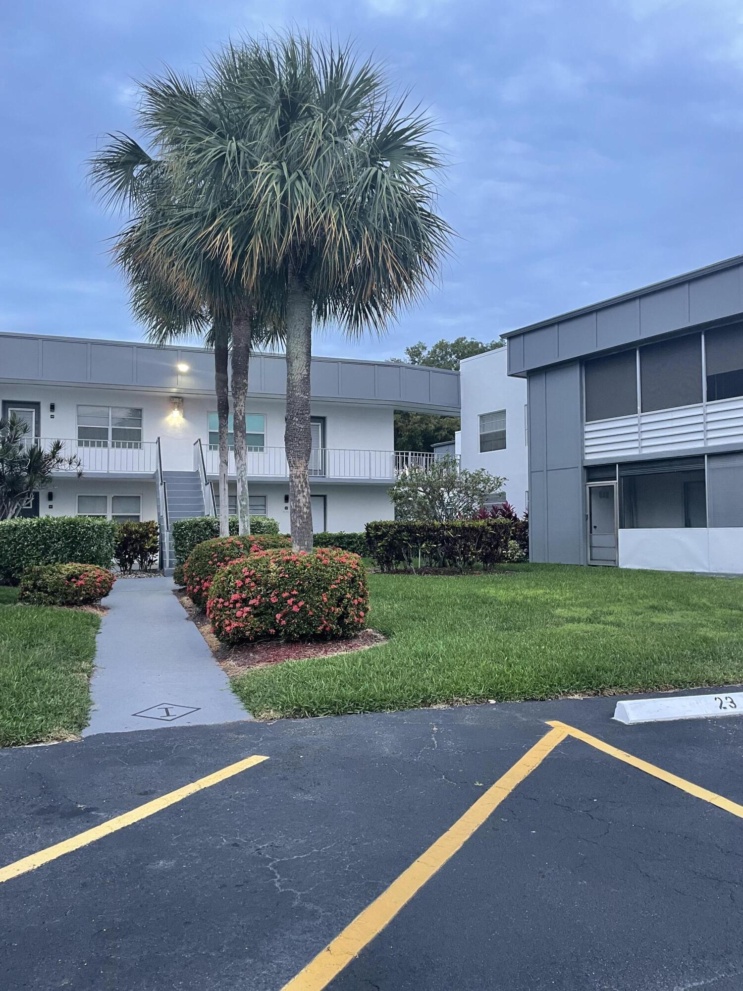 421 Normandy Lane Delray Beach, FL 33484 - Photo 21 of 21 IMG_7045