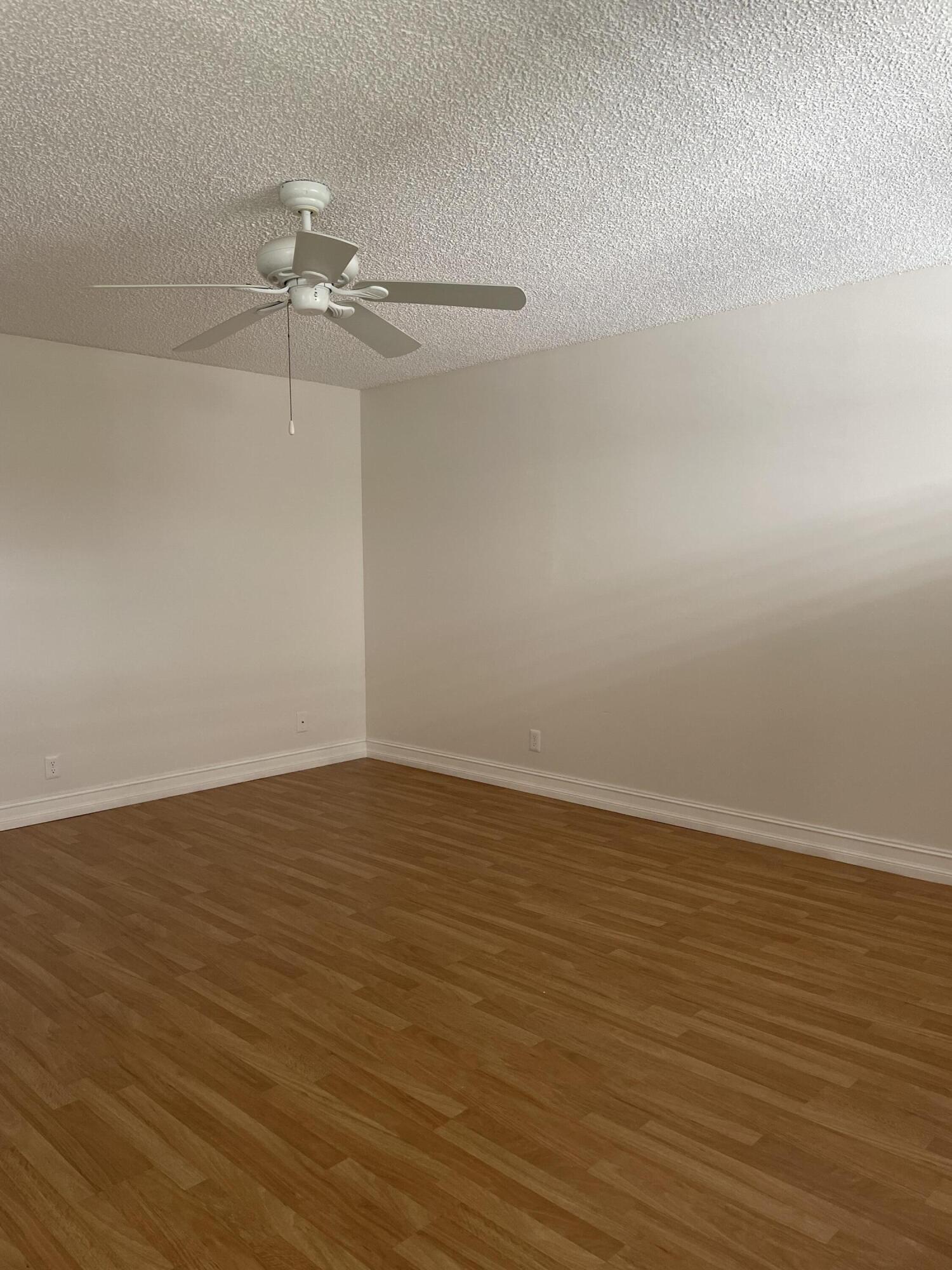 421 Normandy Lane Delray Beach, FL 33484 - Photo 7 of 21 IMG_7378