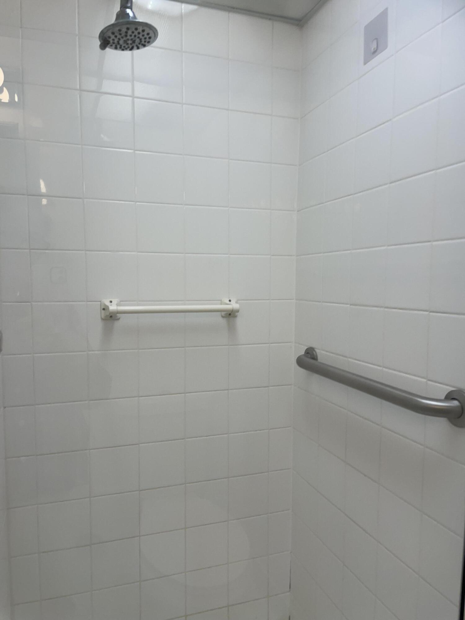 421 Normandy Lane Delray Beach, FL 33484 - Photo 10 of 21 IMG_7392