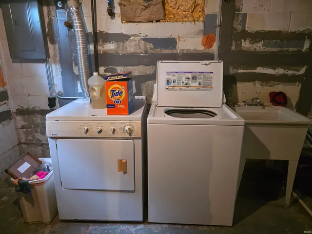 $355,000 | 1418 South Washington Street, Bloomington, IN 47401