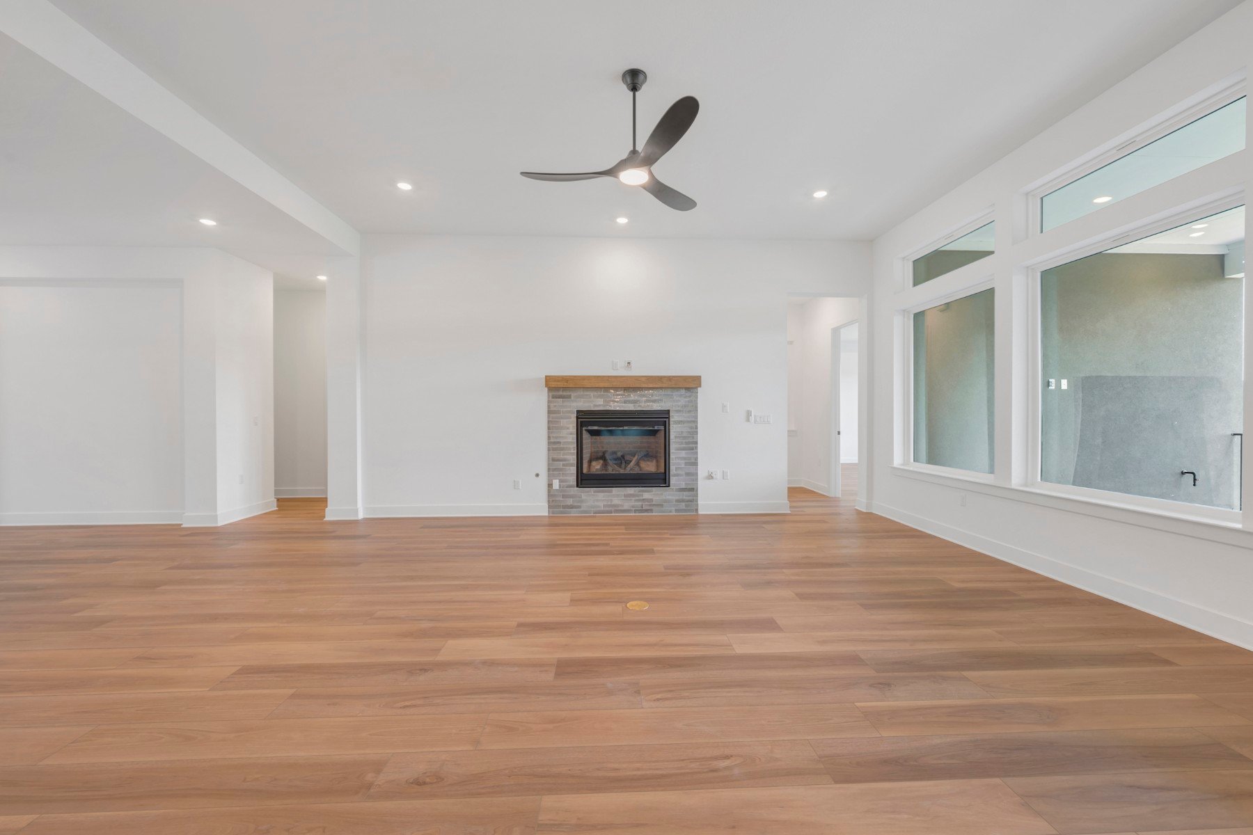438 Rees Lndg Road Spicewood, TX 78669 - Photo 15 of 40 Family Room