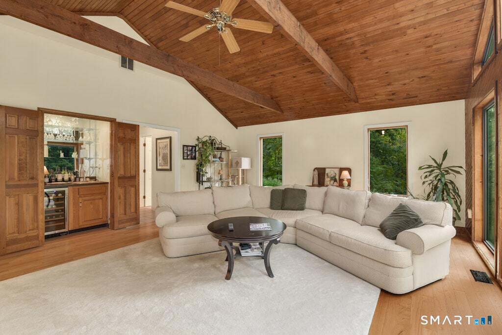 63 Lounsbury Road Ridgefield, CT 06877 - Photo 12 of 31