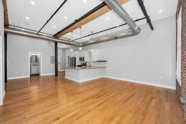 $399,900 | 491 Dutton Street, Unit 320, Lowell, MA 01854