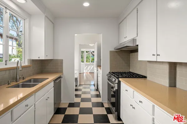 $14,000 | 630 23rd Street, Santa Monica, CA 90402