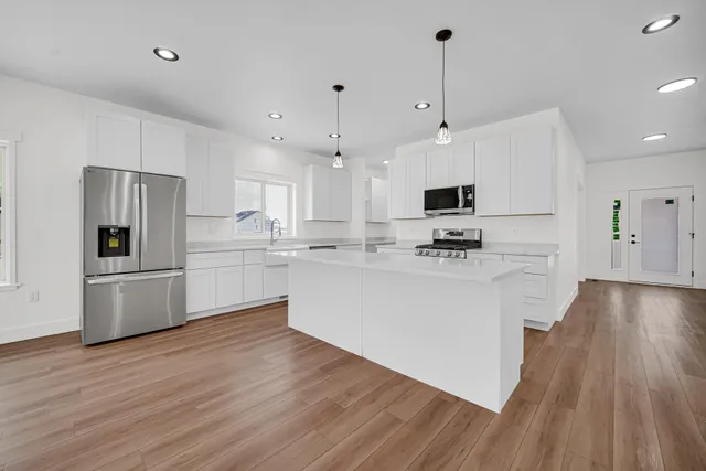 $649,900 | 2231 Davis Avenue, Whiting, IN 46394