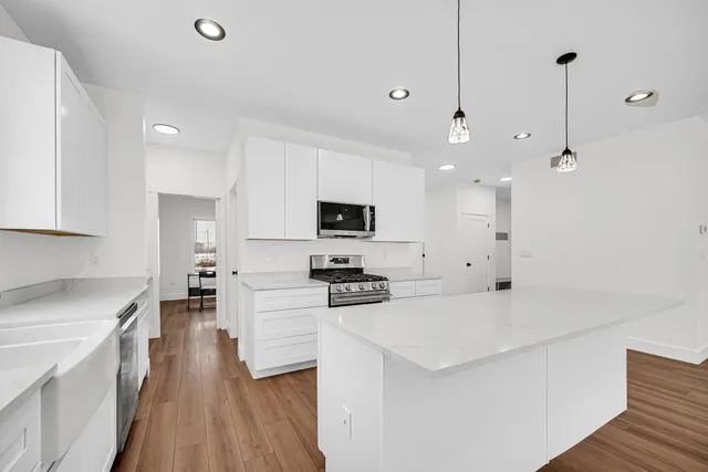 $649,900 | 2231 Davis Avenue, Whiting, IN 46394