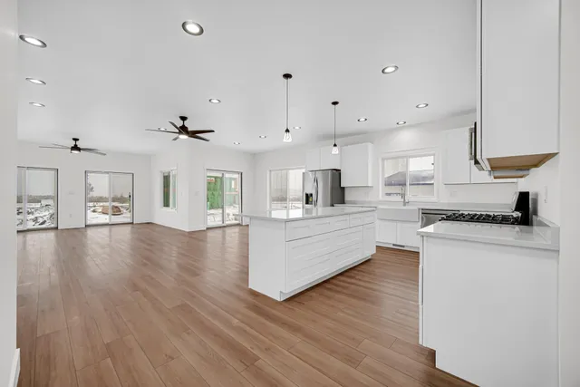 $649,900 | 2231 Davis Avenue, Whiting, IN 46394