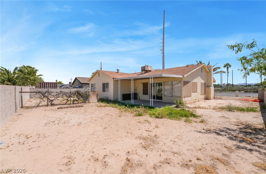 2102 East Russell Road Las Vegas, NV 89119 - Photo 28 of 35