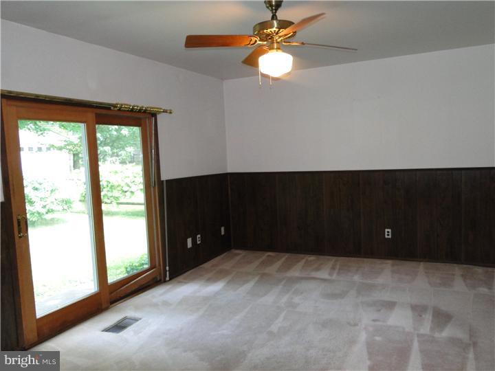 407 Warren Road West Chester, PA 19382 - Photo 7 of 12 Family Room
