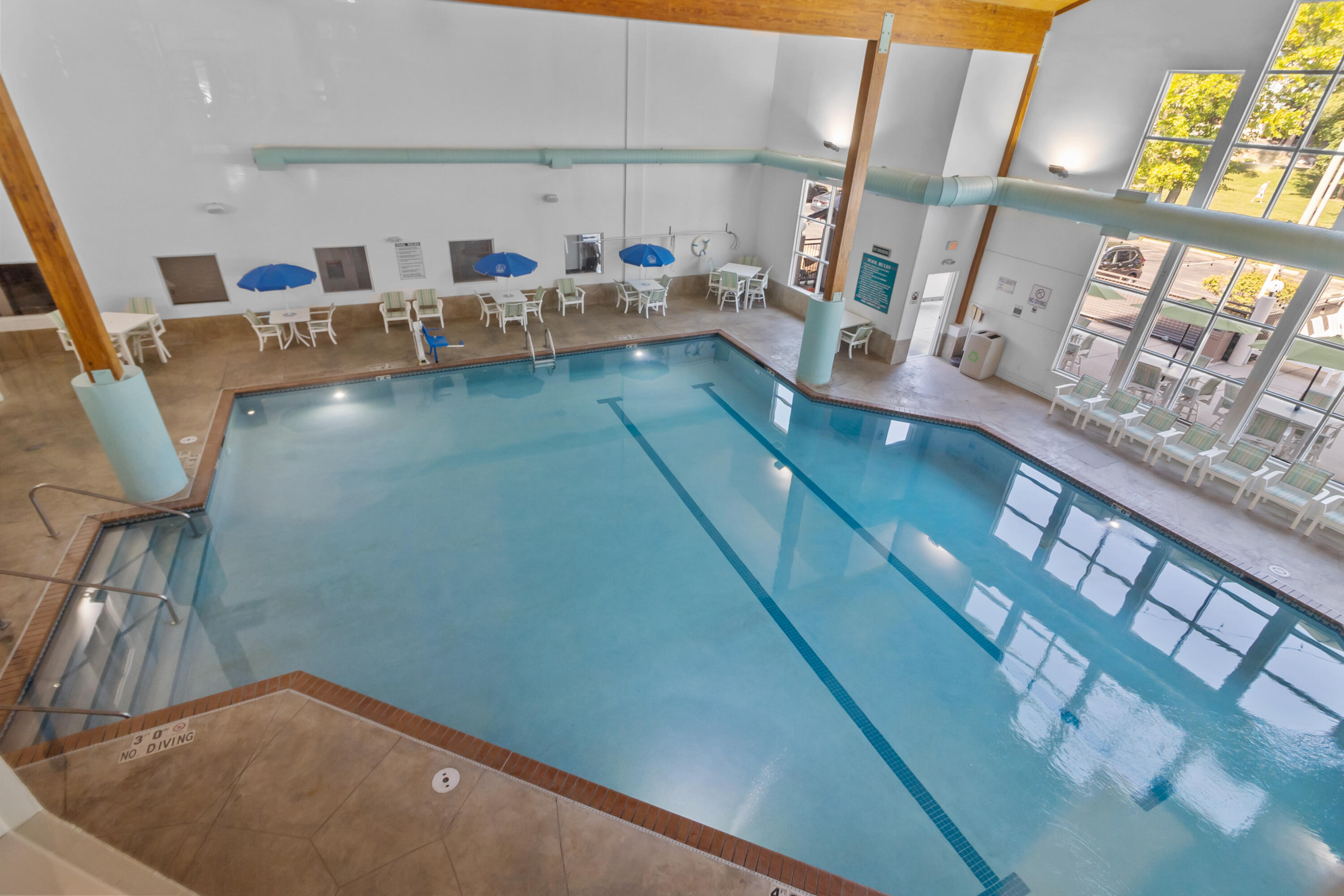 111 Center Street, Unit 150 Lake Geneva, WI 53147 - Photo 15 of 27 Indoor Pool