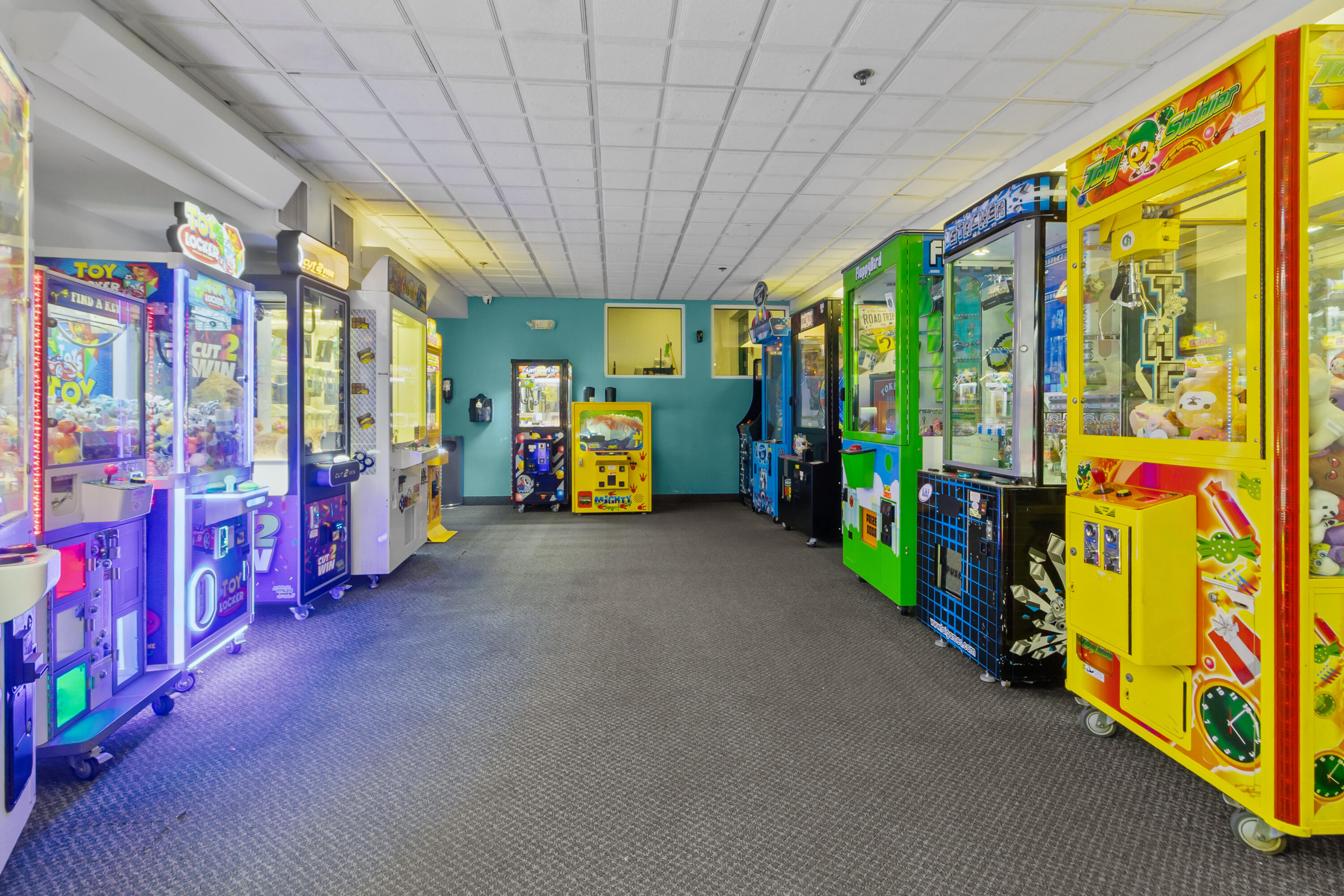111 Center Street, Unit 150 Lake Geneva, WI 53147 - Photo 23 of 27 Game Room