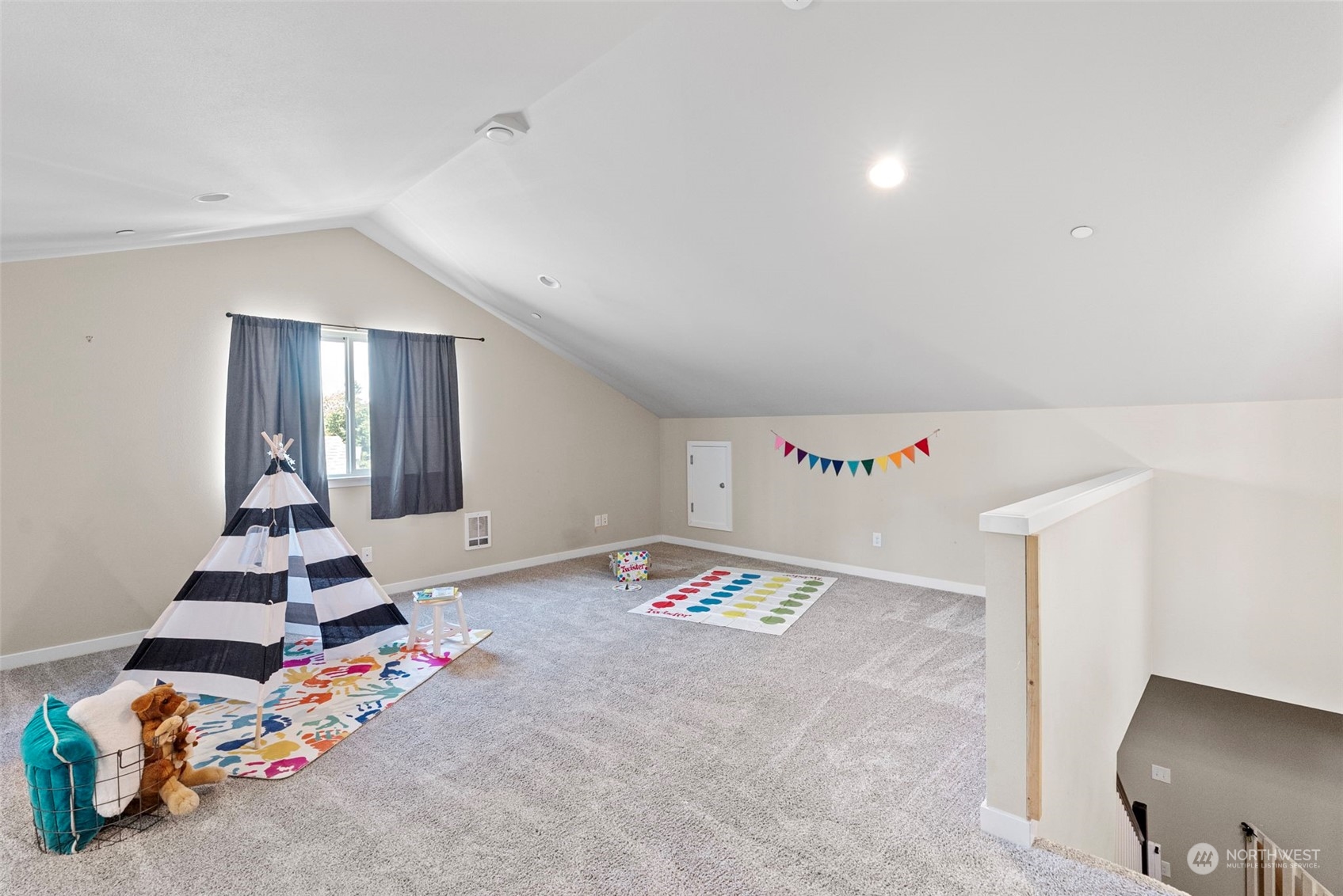 3645 Nimitz Lane Bremerton, WA 98310 - Photo 17 of 19 Gallery Image 17