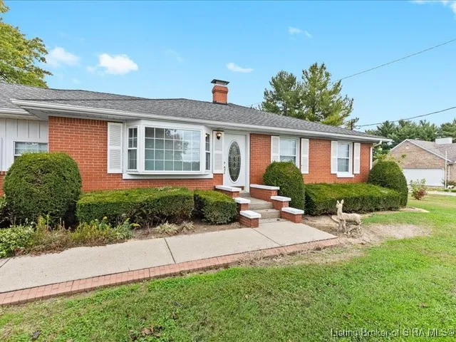 $299,800 | 2113 Perry Crossing Road, Sellersburg, IN 47172