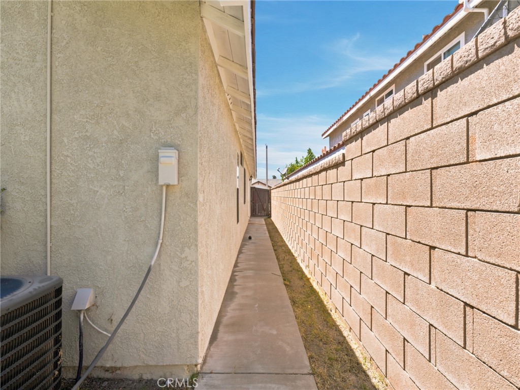 37024 Boxleaf Road Palmdale, CA 93550 - Photo 29 of 34