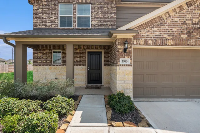 $400,000 | 2513 Malibu Gln Drive, Katy, TX 77493