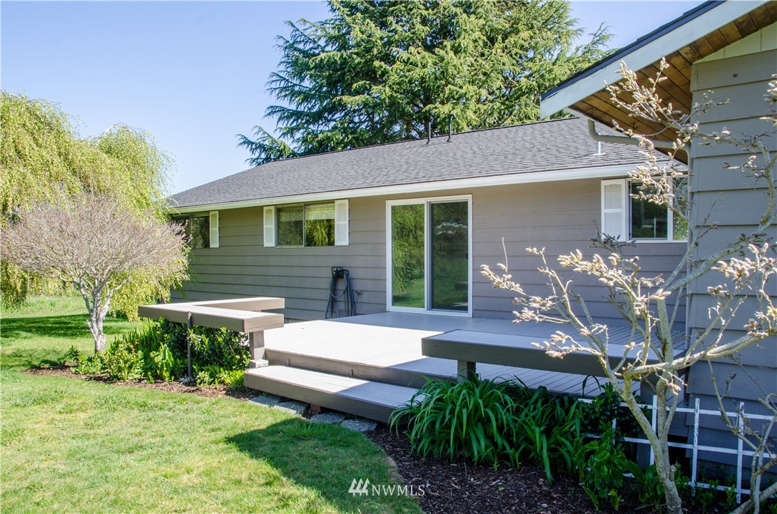 6618 Humphrey Road Clinton, WA 98236 - Photo 16 of 20 Gallery Image 16