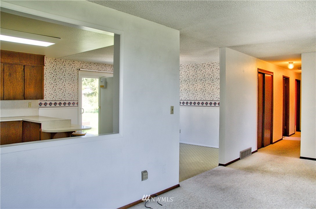 6618 Humphrey Road Clinton, WA 98236 - Photo 6 of 20 Gallery Image 6