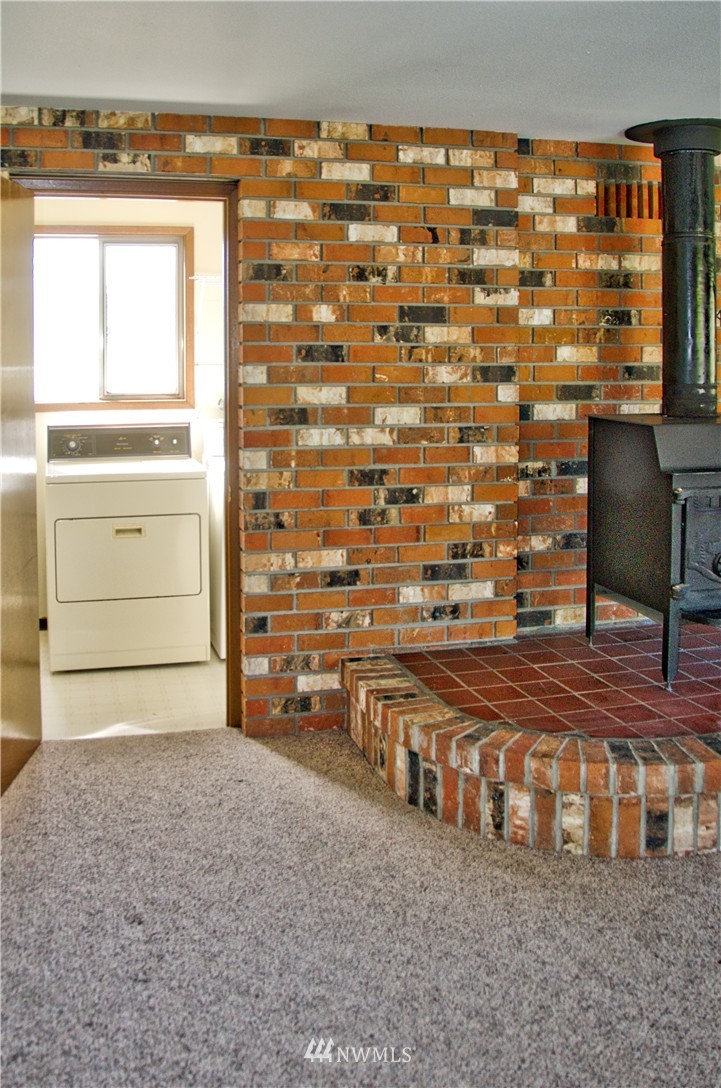 6618 Humphrey Road Clinton, WA 98236 - Photo 10 of 20 Gallery Image 10