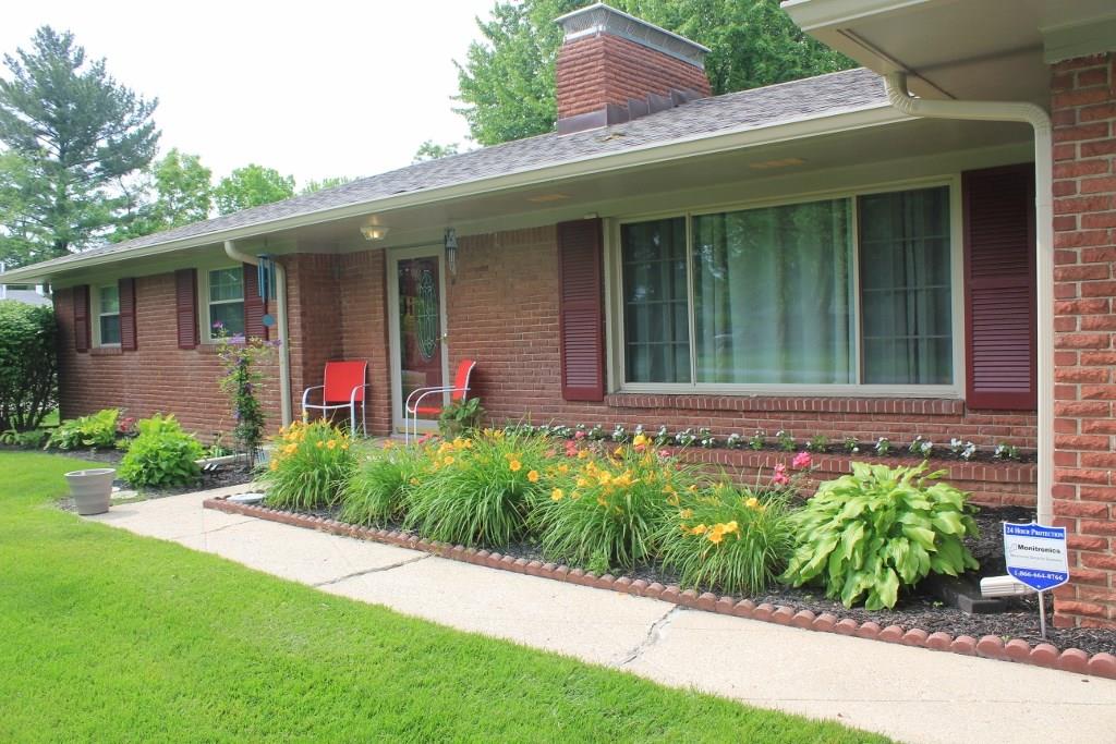 5326 Radnor Road Indianapolis, IN 46226 - Photo 2 of 24 Gallery Image 2