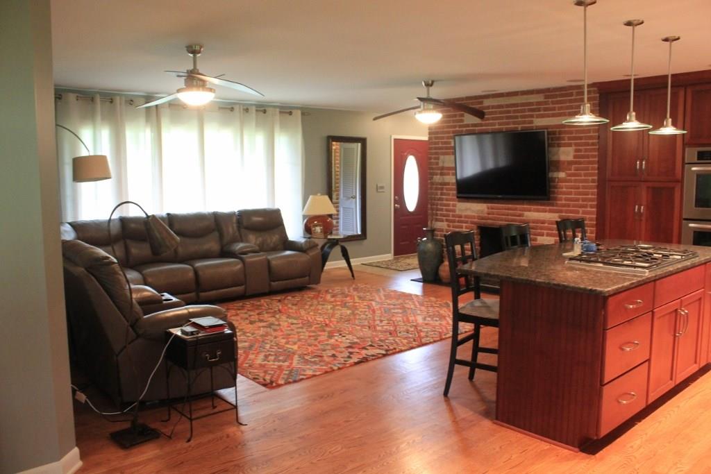 5326 Radnor Road Indianapolis, IN 46226 - Photo 3 of 24 Gallery Image 3