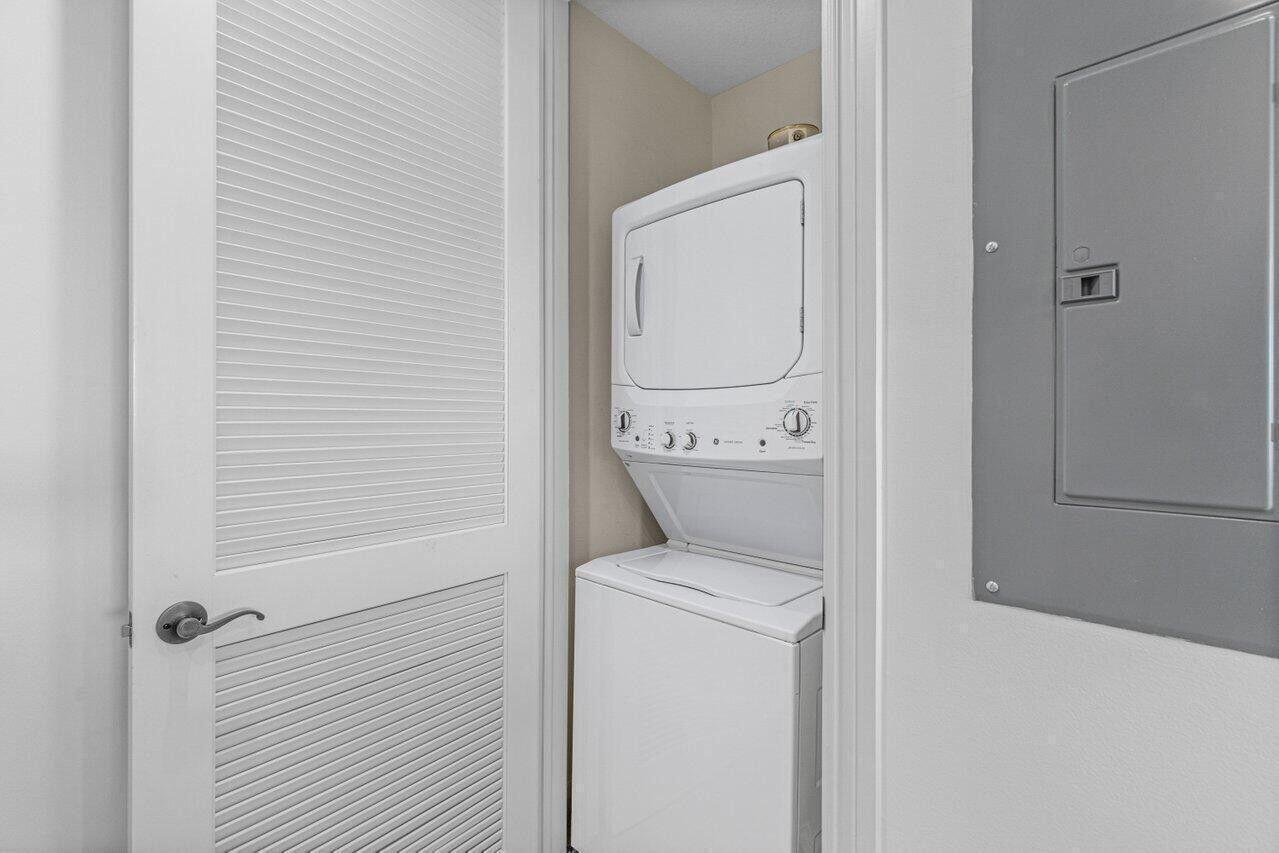 200 Northeast 2nd Avenue, Unit 401 Delray Beach, FL 33444 - Photo 12 of 21 20250227025406491177000000-o