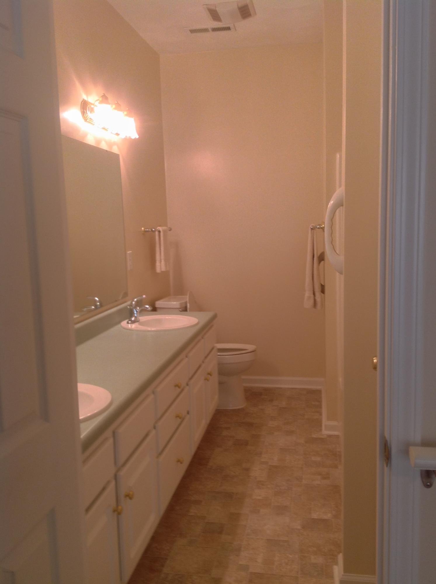561 Deer Ridge Lane Vinton, VA 24179 - Photo 10 of 30 Bath 2