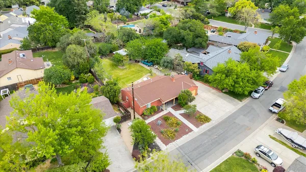 $385,000 | 2740 Park Hills Drive, Sacramento, CA 95821